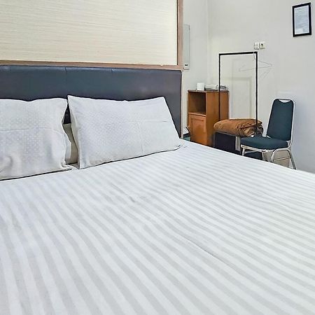 Wisma Brata Mitra Reddoorz スカブミ エクステリア 写真